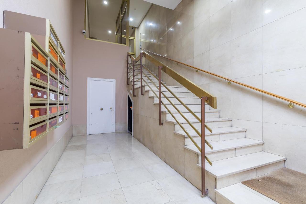 Centrico Apt A Unos Pasos De Gran Via Apartment Madrid Exterior photo
